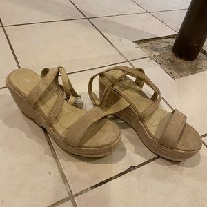 Wedged sandal